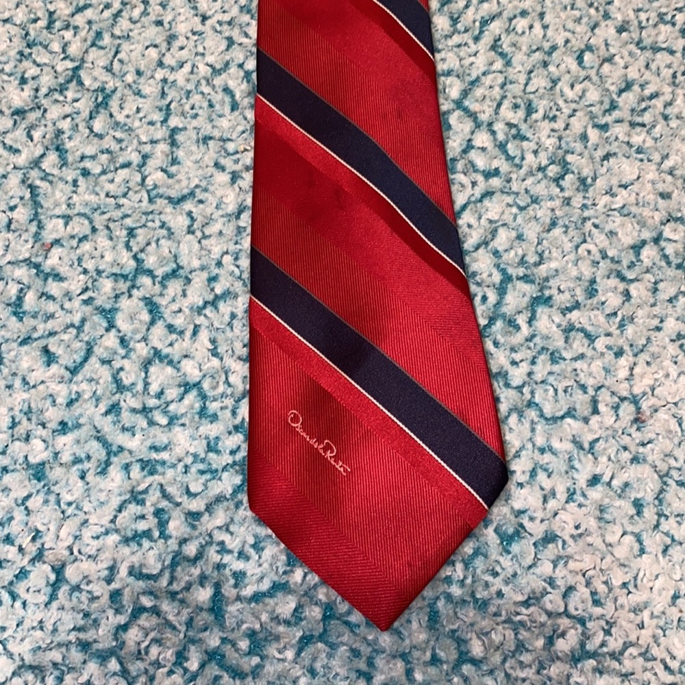 Oscar dela Renta tie